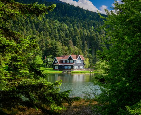 En Güzel Göl Manzaraları: Instagram İçin Muhteşem 7 Lokasyon