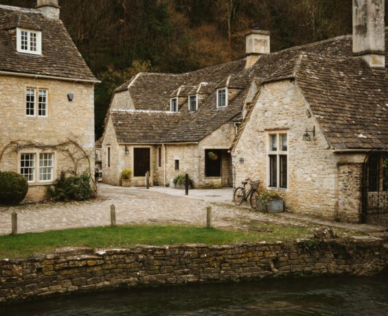 İngiltere’nin Saklı Cenneti: The Cotswolds Bölgesi Doğayla Buluşmak İsteyenleri Bekliyor