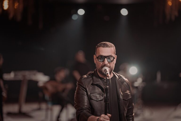 MÜZİĞİN GÜÇLÜ YORUMCUSU ÜMİT YAŞAR’DAN ”YÜRÜDÜM”